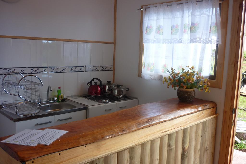 Cabanas Henua Iti Ханга Роа Стая снимка