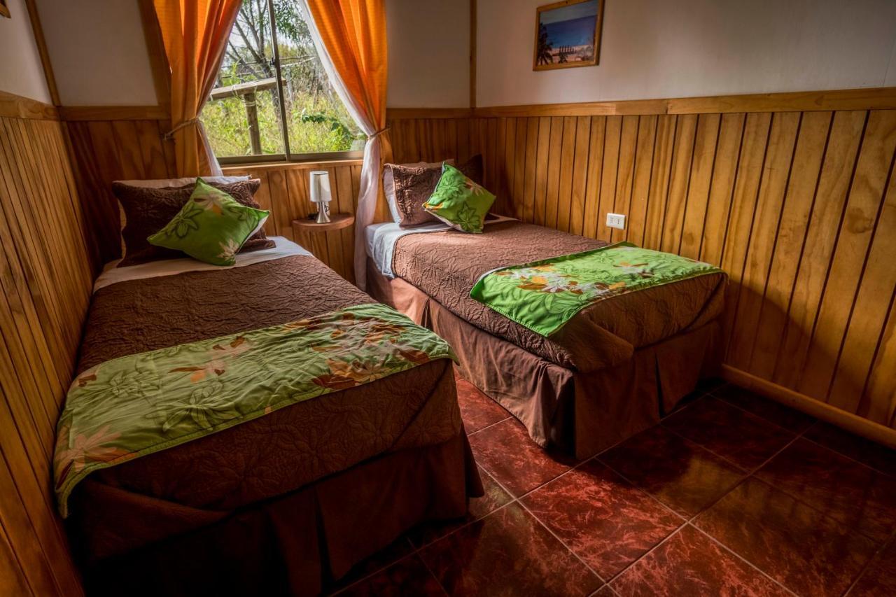 Cabanas Henua Iti Ханга Роа Екстериор снимка